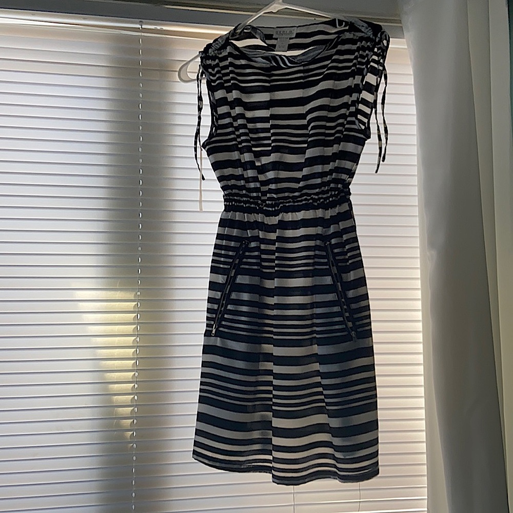 Kids M dress